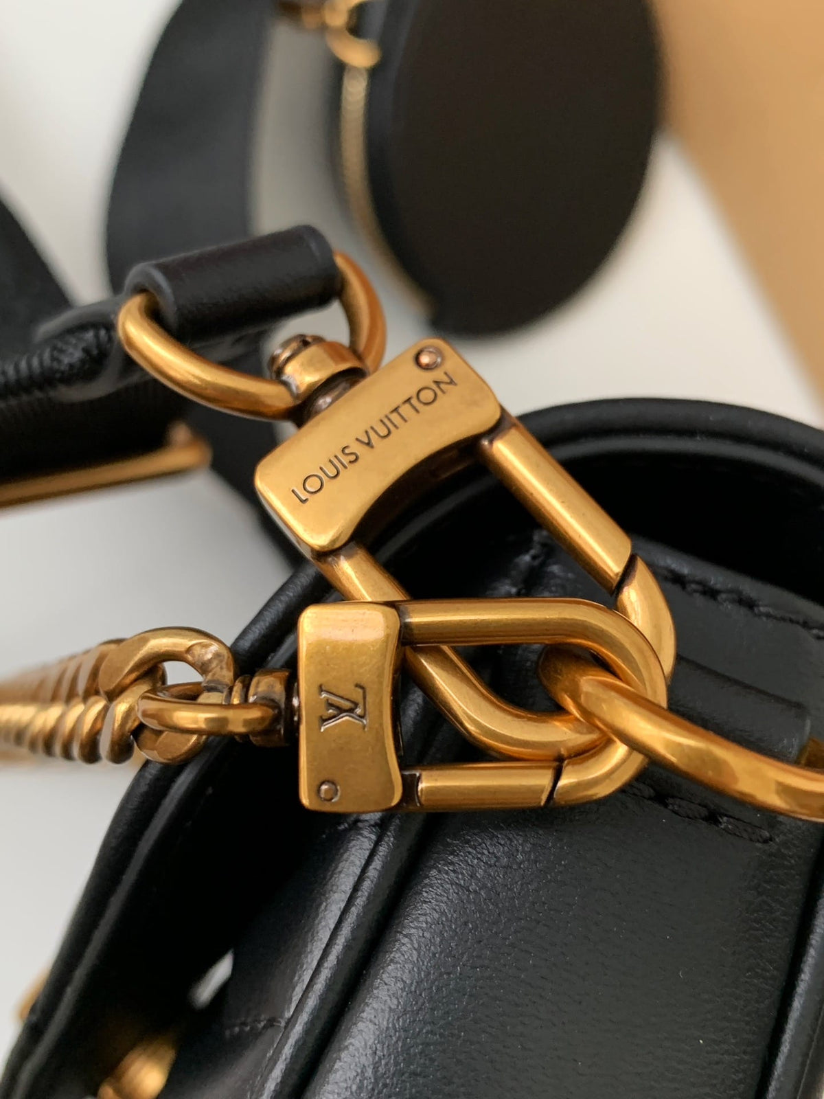 Louis Vuitton NEW WAVE MULTI-POCHETTE Handbag