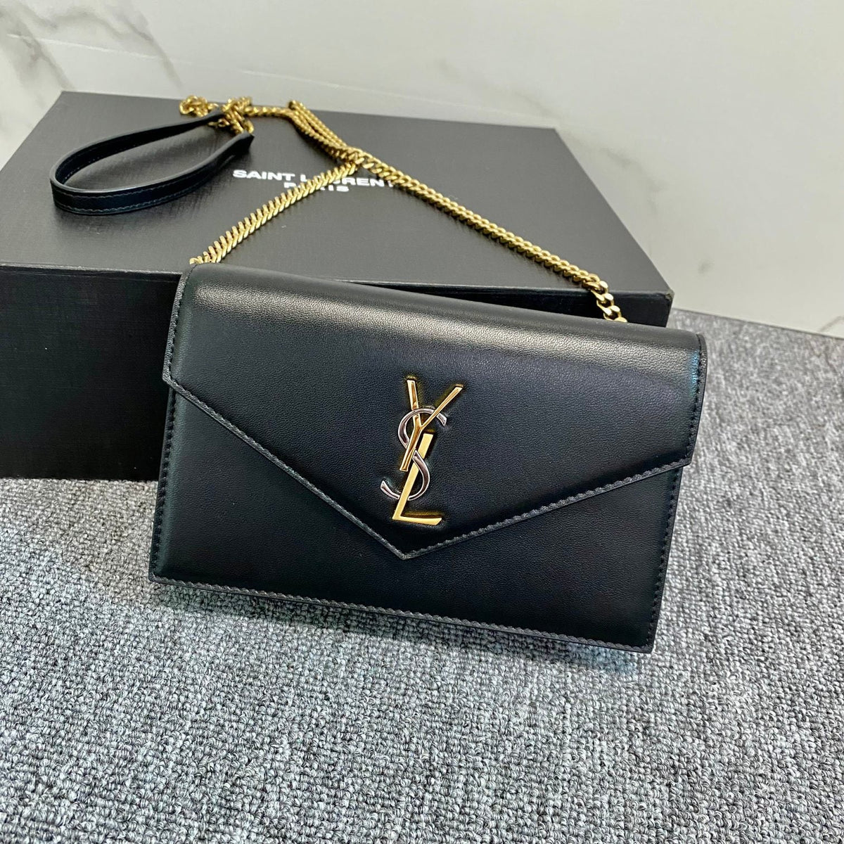 YSL Cassandra Shoulder Black Bag - 19x12.5x3.5cm