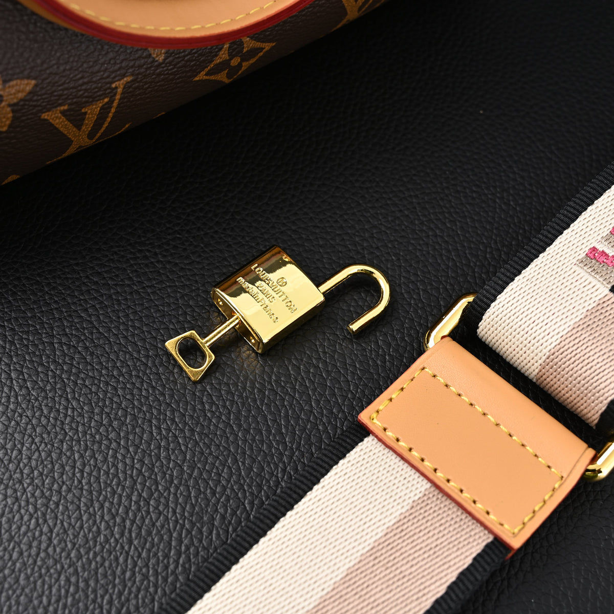 Louis Vuitton Speedy Bandoulière 25 Monogram Canvas