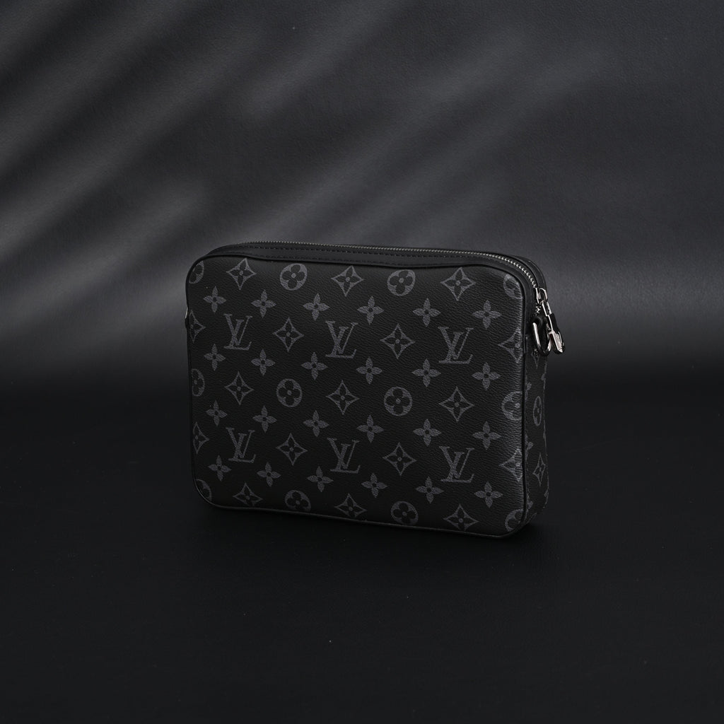 Louis Vuitton Discovery Pochette MM – Monogram Eclipse
