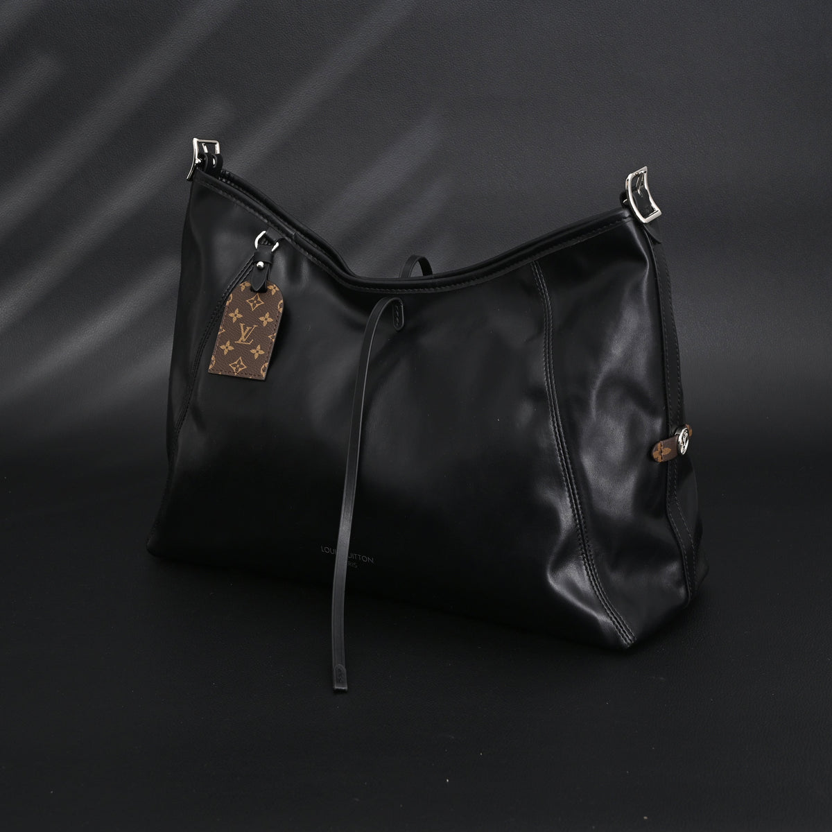 Louis Vuitton Black Mahina Leather Hobo Shoulder Bag
