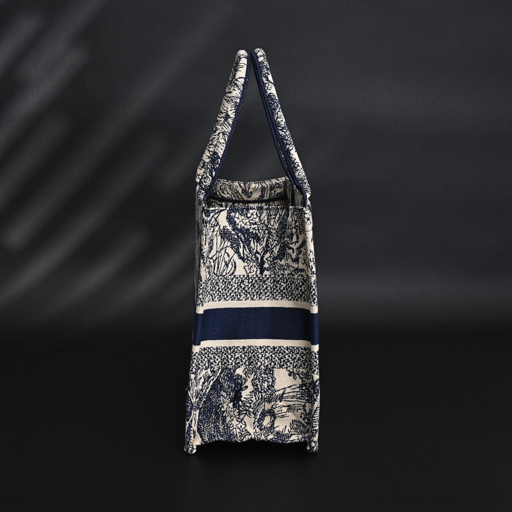 Dior Book Tote Bag – Blue Toile de Jouy Embroidery