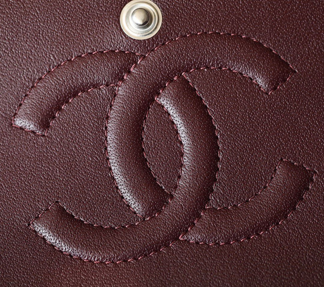 Chanel timeless classic Flap bag silver hardware