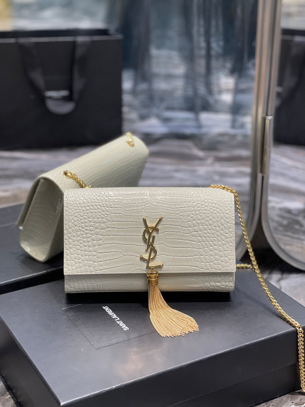 YSL KATE 24cm