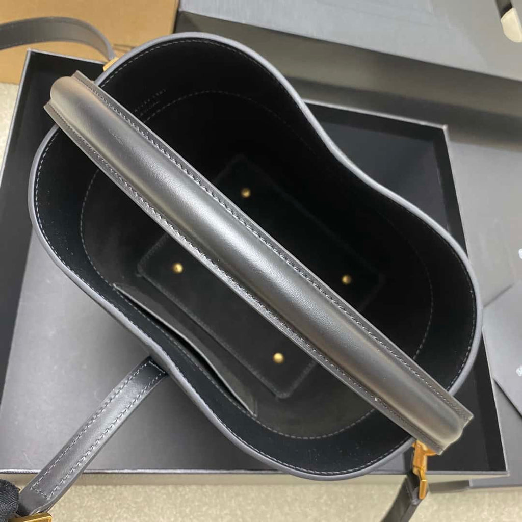 Louis Vuitton NEW WAVE MULTI-POCHETTE Handbag