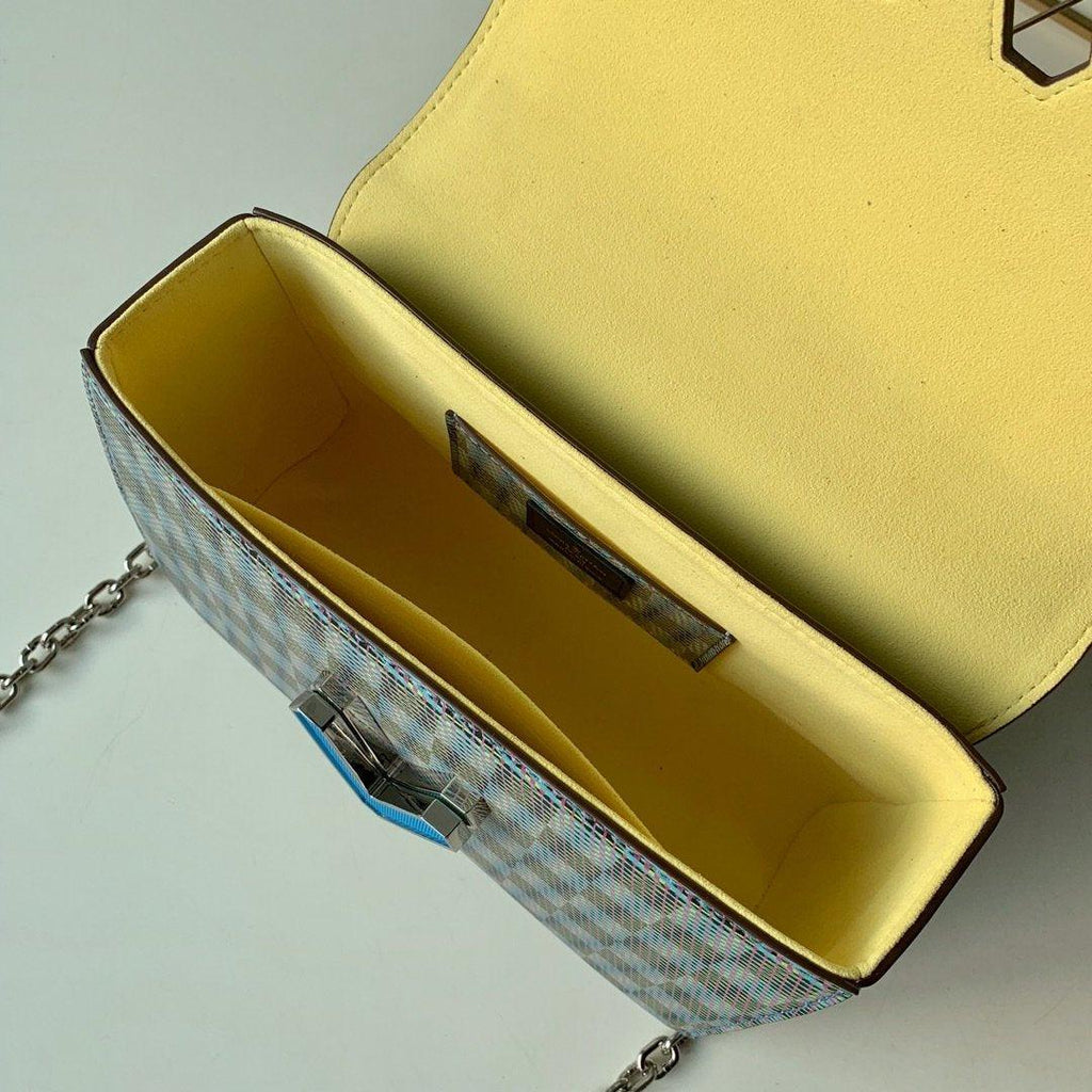 Louis Vuitton TWIST MM